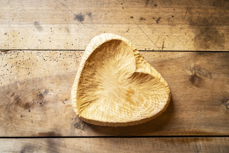 Cœur décoratif en bois